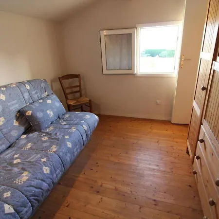 Hotel Maison Saint-pierre-d'oleron, 4 Pieces, 4 Personnes - Fr-1-246a-115